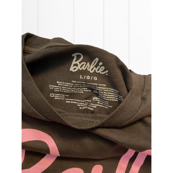 Barbie Short Sleeve Women's Black Crewneck Logo Graphic T- Shirt Size L NWT - Picture 2 of 4